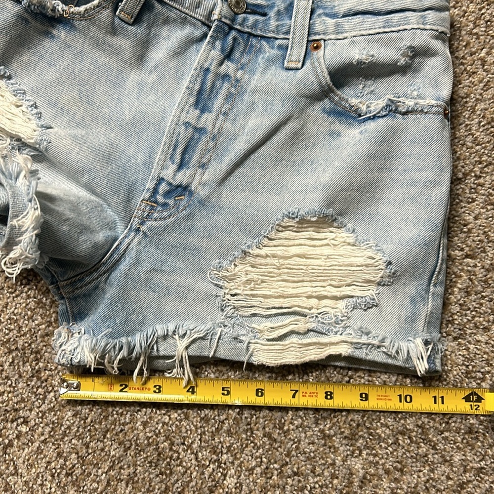 Abercrombie & Fitch Annie High Rise Denim Jean Shorts Distressed Size 26 or 2 - Picture 9 of 9